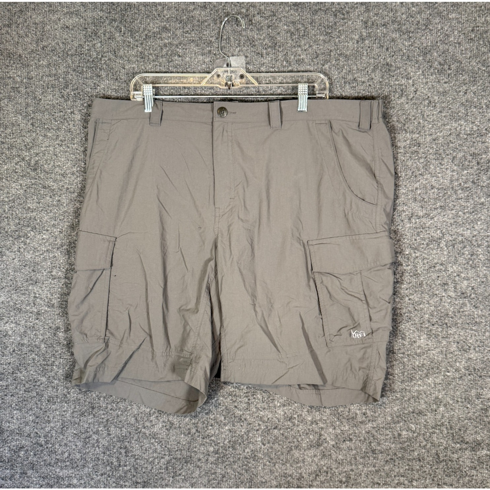 REI Shorts Mens 2XL XXL Gray CargoPockets Performance Stretch‎ Hiking Outdoors